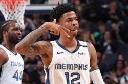 开云体育官网-灰熊队雄鹿队大战硝烟四起，惊险两分胜负的简单介绍