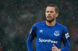 开云体育下载-武切维奇内线制霸，国王加时鏖战力克热火