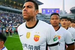 开云APP-主场之战精彩激烈，比赛热度高涨令人期待