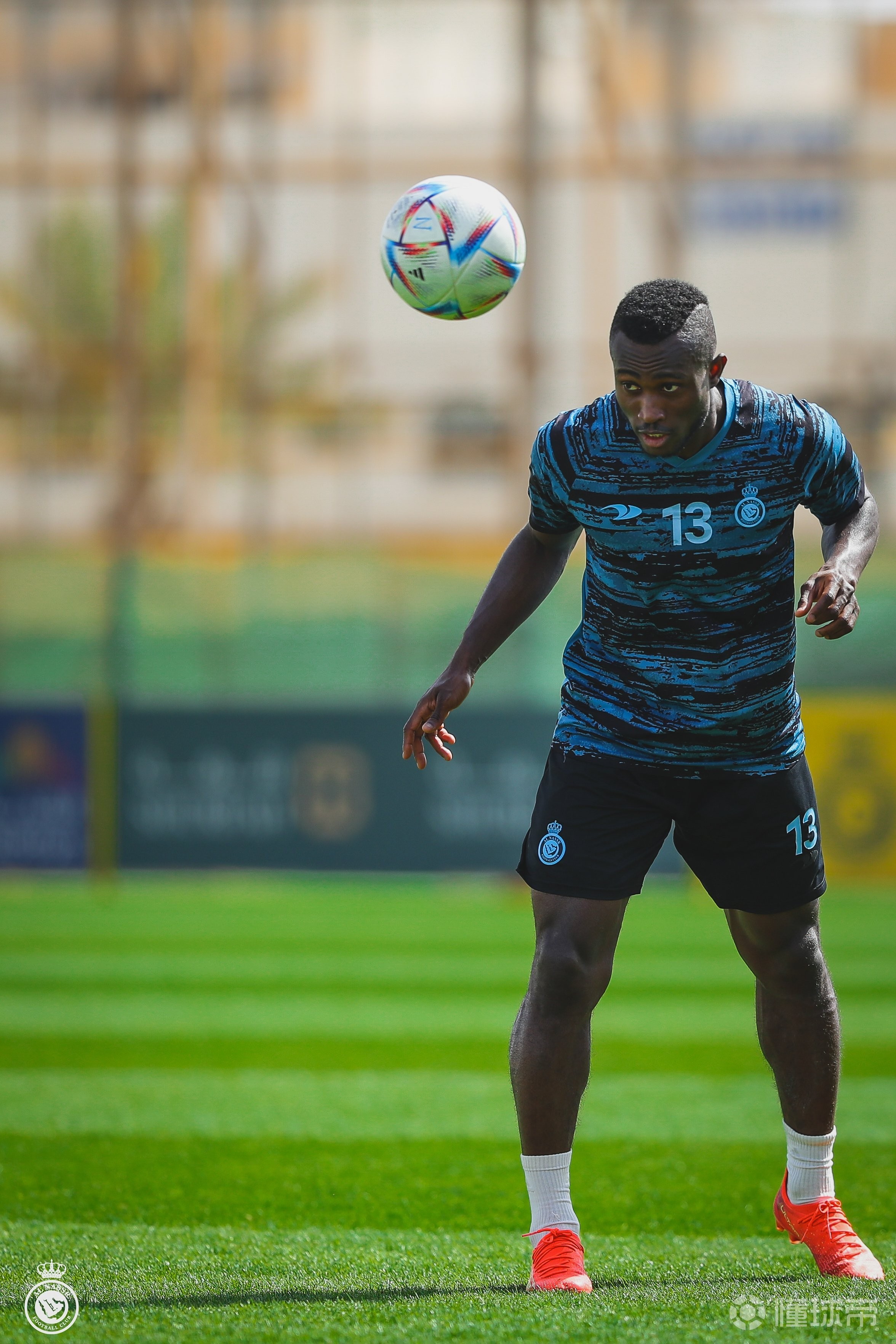 主教练变阵策略,带领球队迈向胜利的简单介绍 主教练变阵策略,带领球队迈向胜利的简单介绍