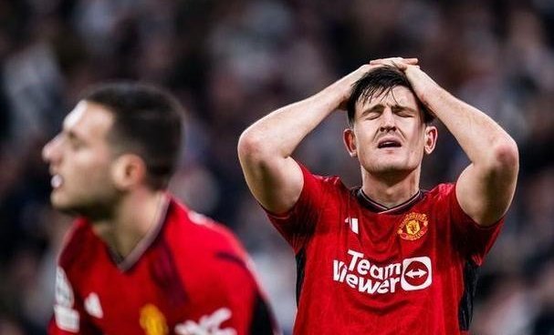 拜仁惨败告终,欧冠战绩不佳 拜仁惨败告终,欧冠战绩不佳