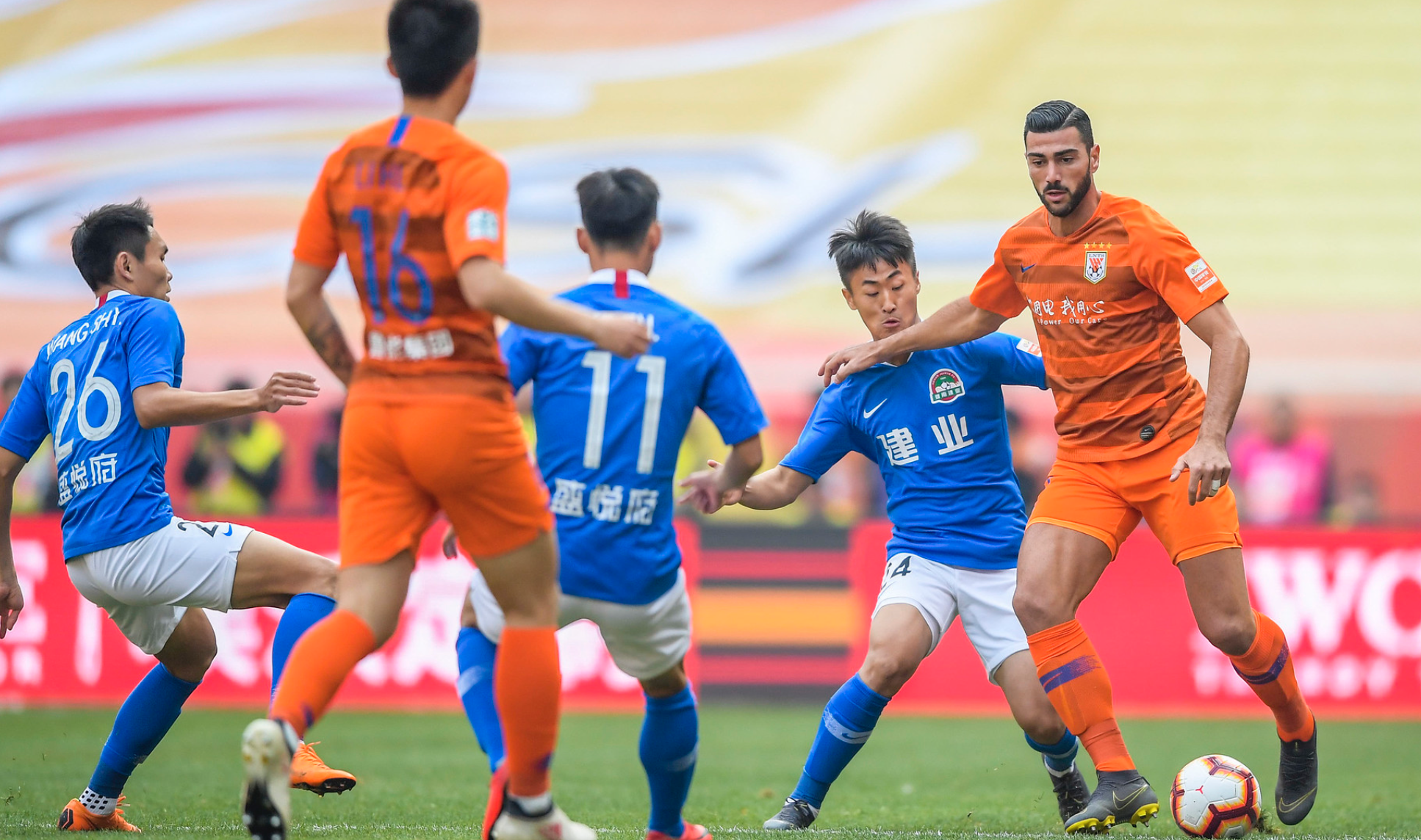 关于鲁能雄心勃勃,建立联赛连胜,威震中超赛场的信息 关于鲁能雄心勃勃,建立联赛连胜,威震中超赛场的信息