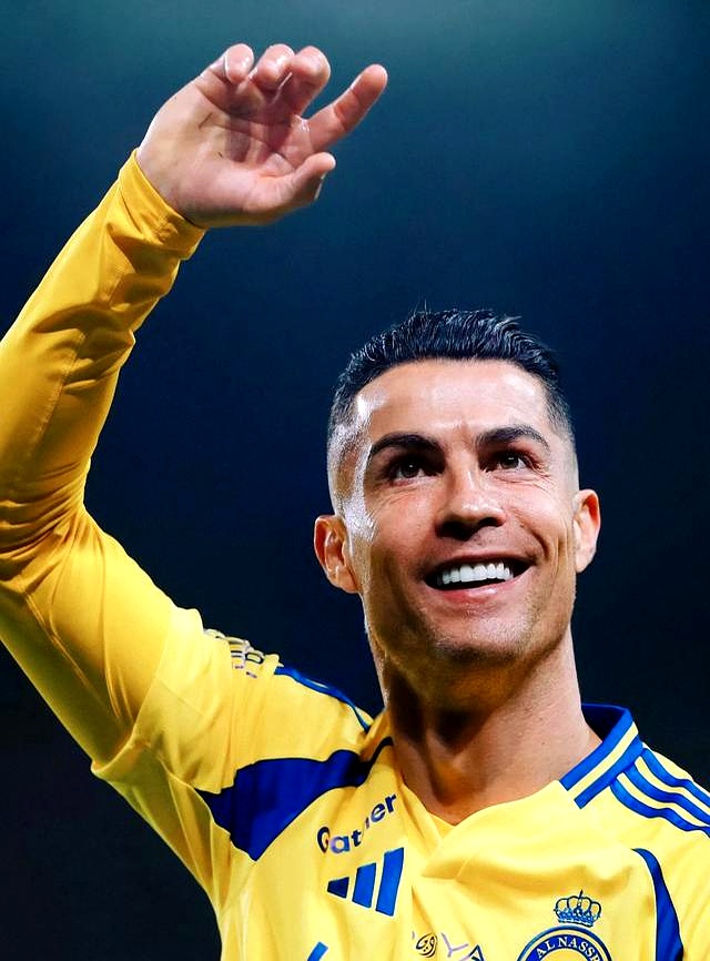 足球职业联赛球员飒爽英姿,赏心悦目的简单介绍 足球职业联赛球员飒爽英姿,赏心悦目的简单介绍