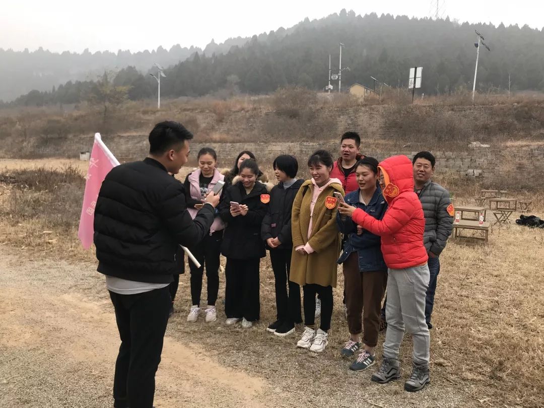 队员合作愈发默契，赢得关键战役