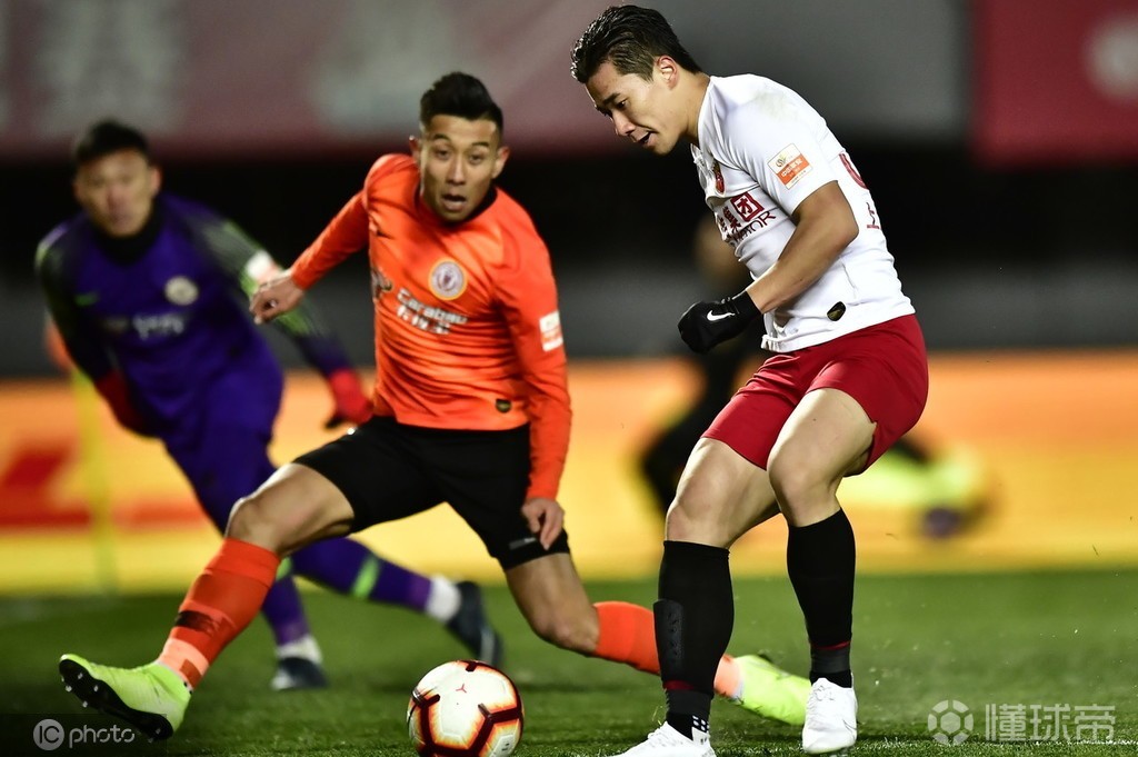 关于广州富力面对泰国武里南联，获得胜利的信息