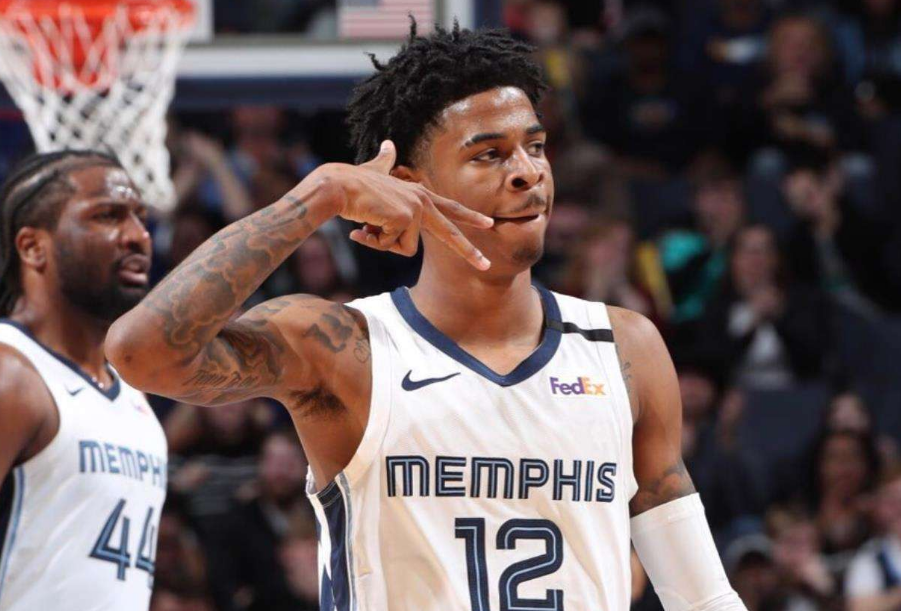 灰熊队雄鹿队大战硝烟四起,惊险两分胜负的简单介绍 灰熊队雄鹿队大战硝烟四起,惊险两分胜负的简单介绍