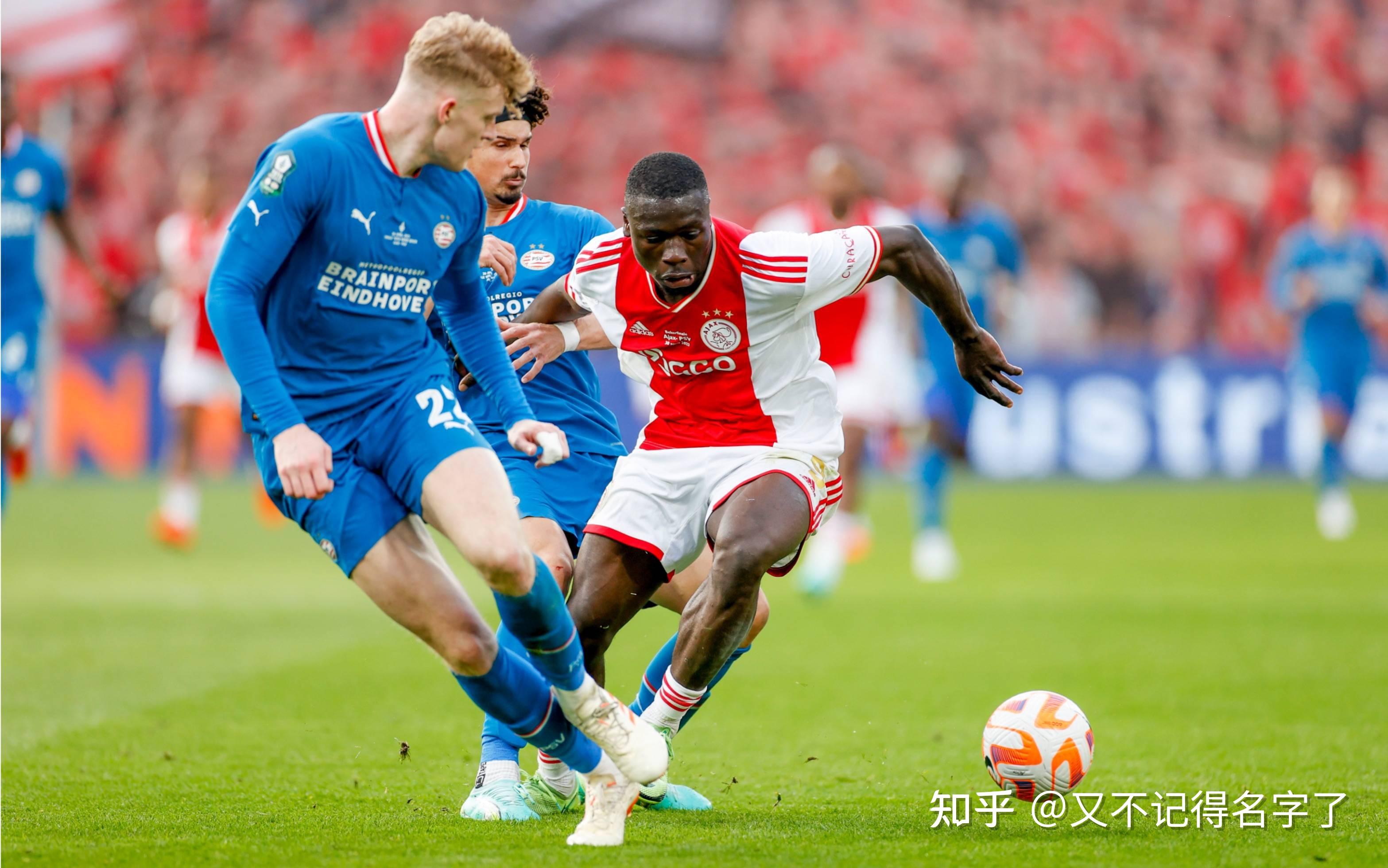 荷甲:埃因霍温主场-力克费耶诺德的简单介绍 荷甲:埃因霍温主场-力克费耶诺德的简单介绍