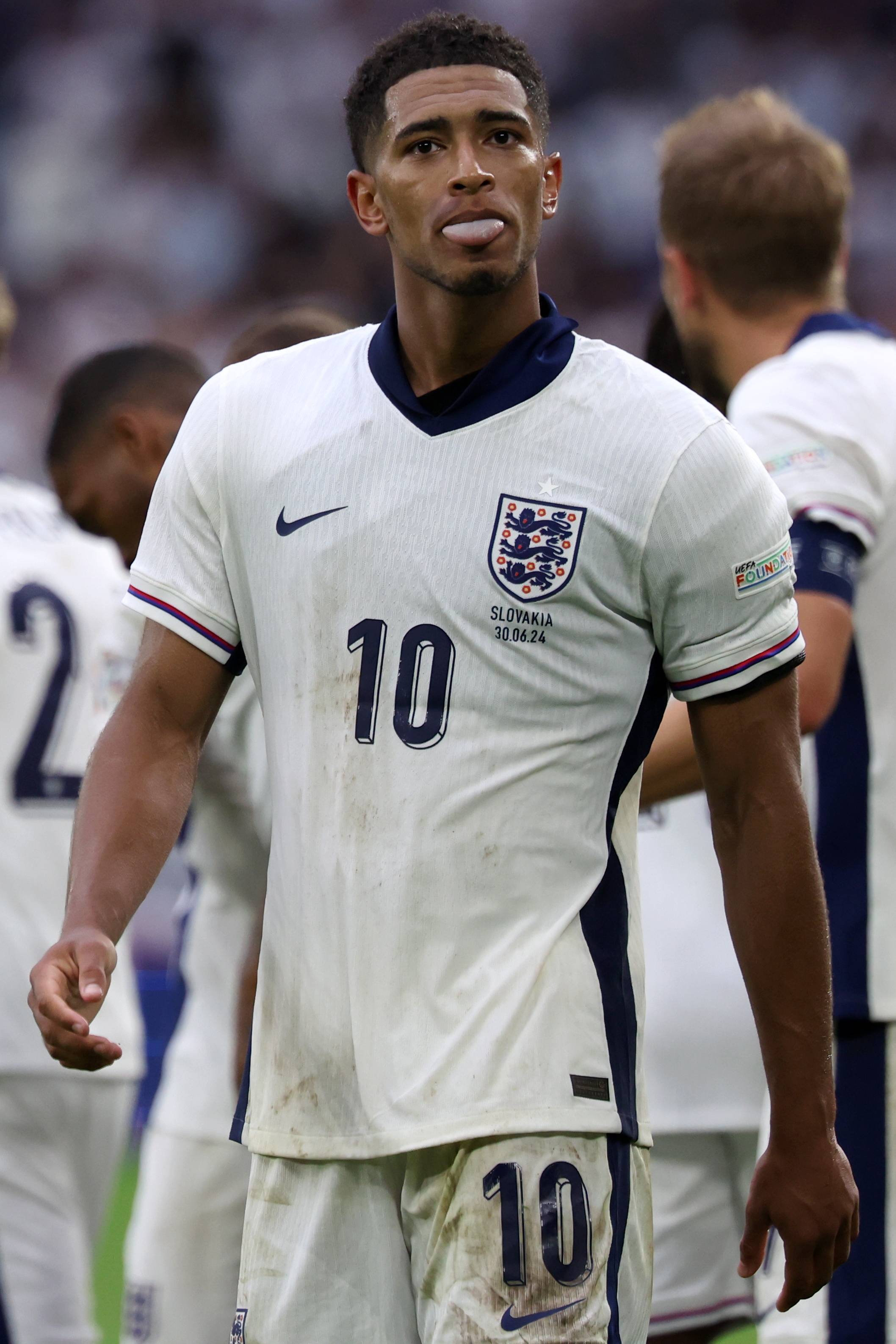 英格兰队在比赛中发挥出色，成功晋级四强