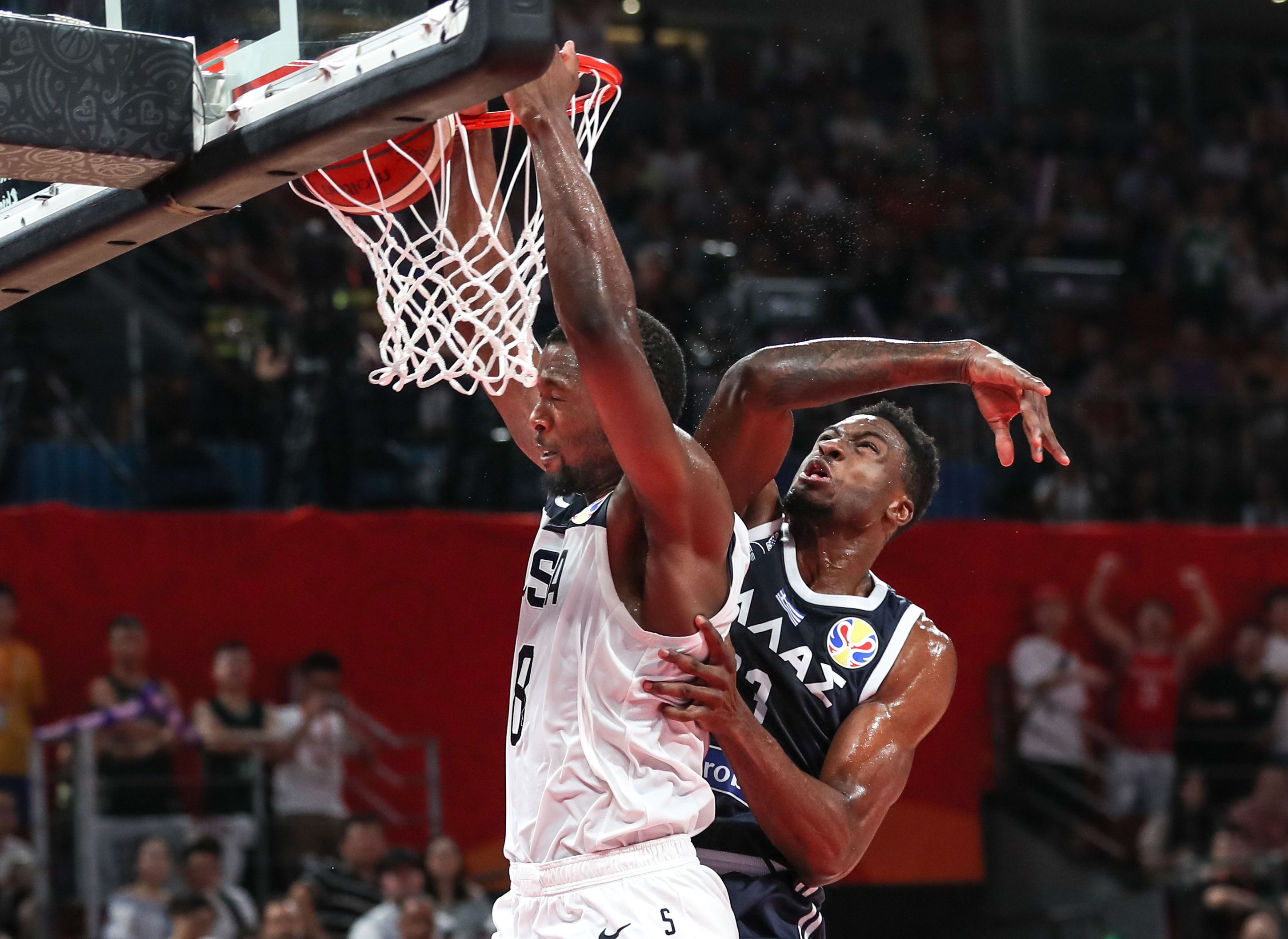 希腊队在小组赛中取得胜利获得出线资格 希腊队在小组赛中取得胜利获得出线资格