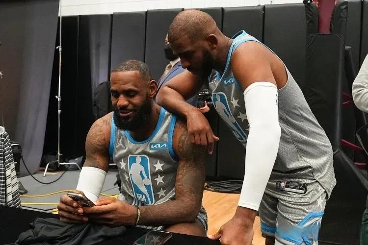 湖人B队逆转热火B队,保罗统治全场 湖人B队逆转热火B队,保罗统治全场