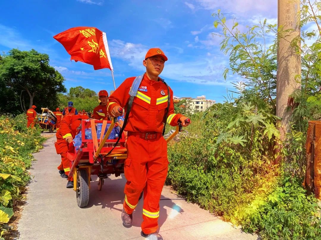 队伍士气高昂，取得激动人心胜利