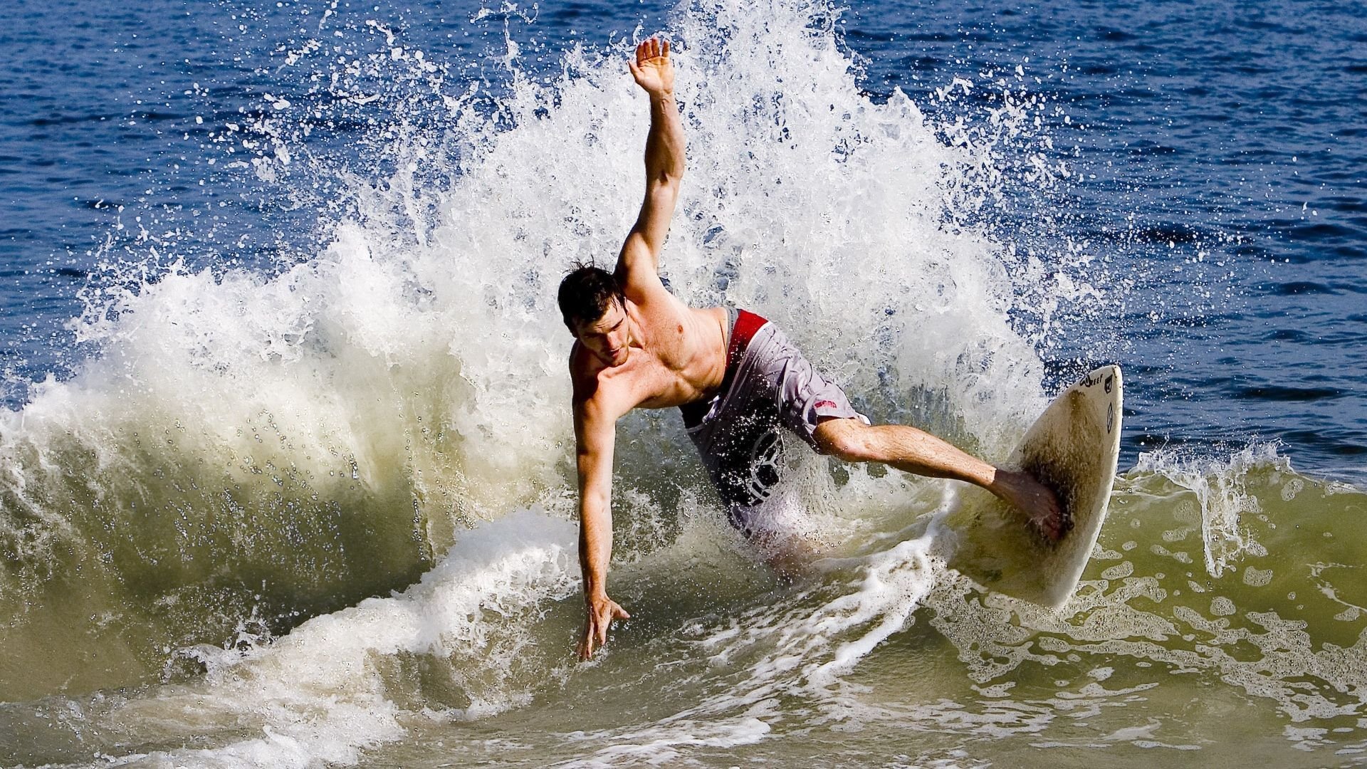 奥运周期关键战焦点战，伊拉克爆冷阿尔及利亚，亚洲足球的觉醒时刻