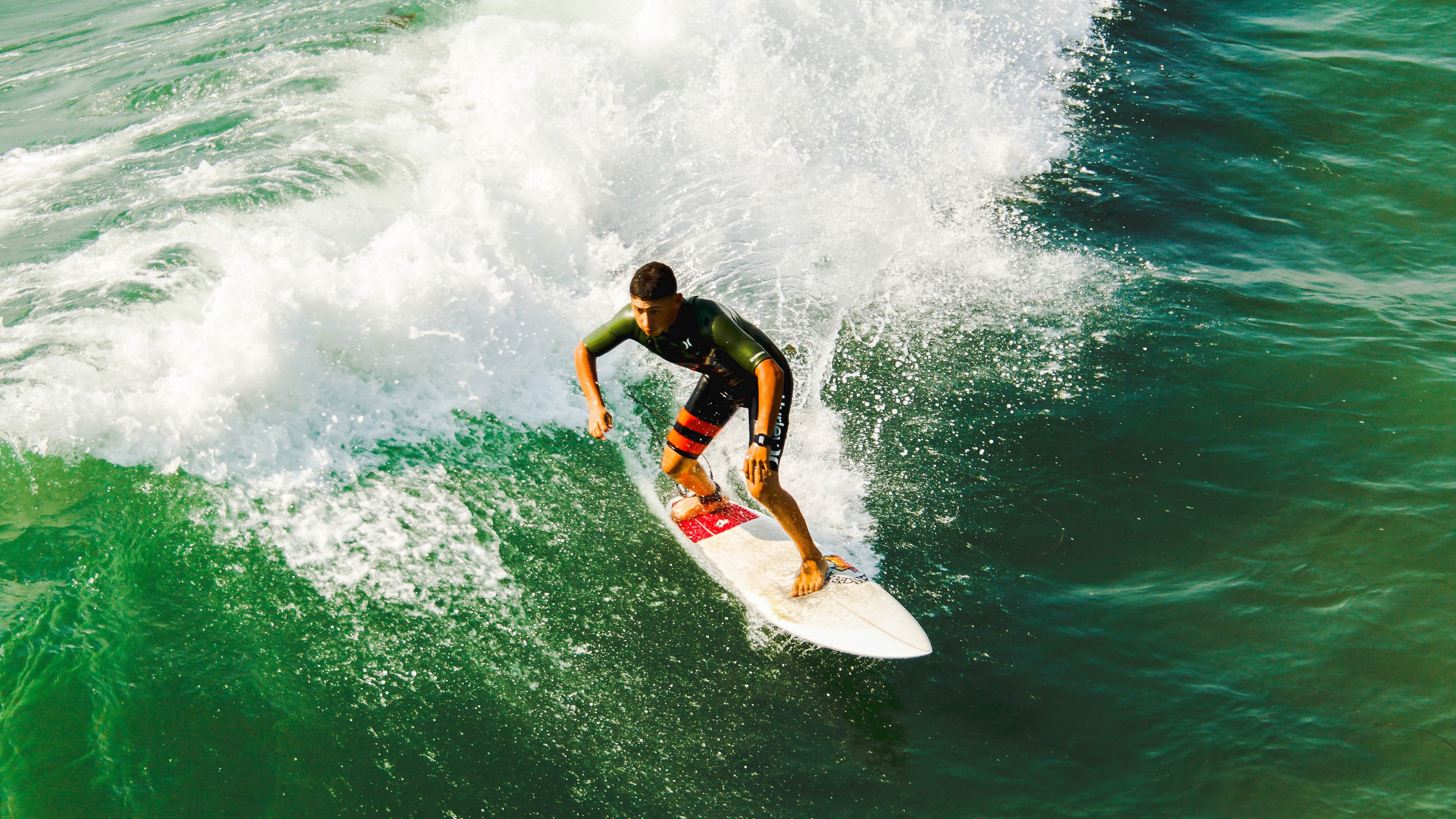 上海队压制尼克斯，杜兰特化身关键先生改写中美篮球叙事