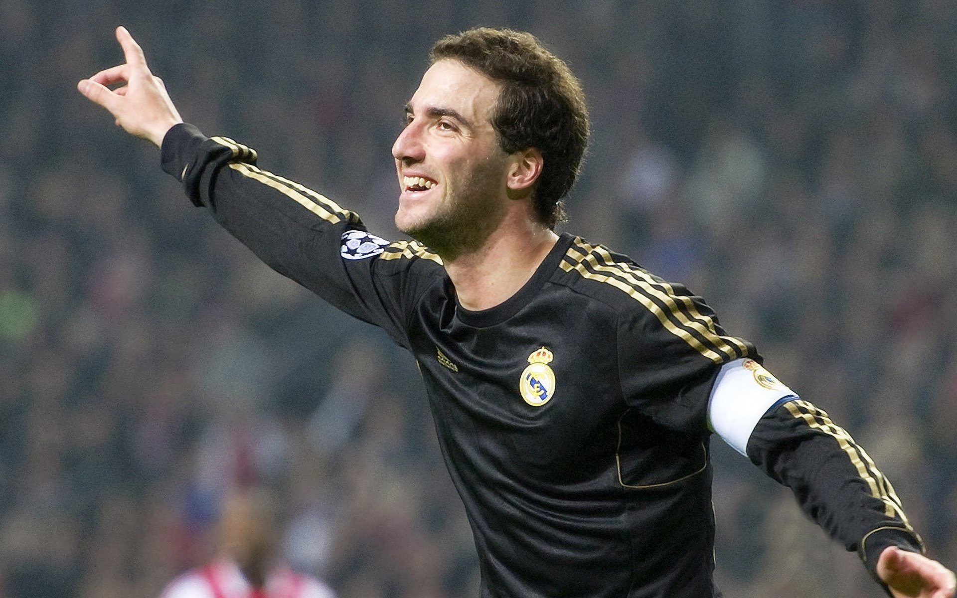 北欧神锋一剑封喉！哈兰德终场绝杀国际米兰，威尔士奇迹夜震撼欧洲